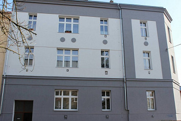 ZATEPLENÍ FASÁDY A VÝMĚNA OKEN BYTOVÝ DŮM ŽIVNOSTENSKÁ 21, PLZEŇ