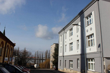 ZATEPLENÍ FASÁDY A VÝMĚNA OKEN BYTOVÝ DŮM ŽIVNOSTENSKÁ 21, PLZEŇ