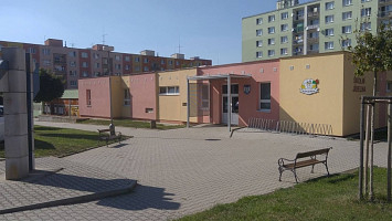 Jídelna Dobřany, 2014- zateplení fasády a ploché střechy