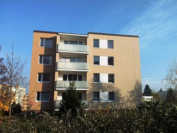 REVITALIZACE PANELOVÉHO DOMU KOMENSKÉHO 50, PLZEŇ